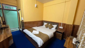 Hotel Hill Top
